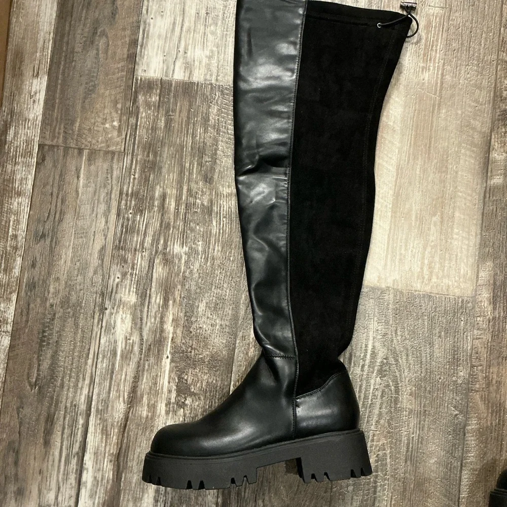 Dream Pairs Black Over-the-Knee Boots Size 10